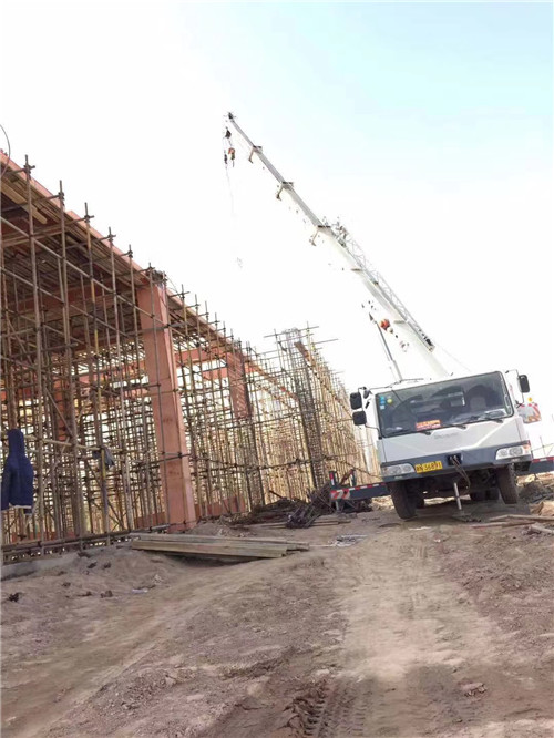 甘孜吊车作业的安全注意事项有哪些？