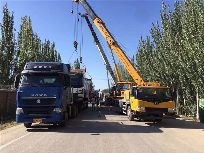 甘孜“省油又稳当”—— 吊车的 “智能节能” 技术